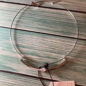 White House Black Market Necklace